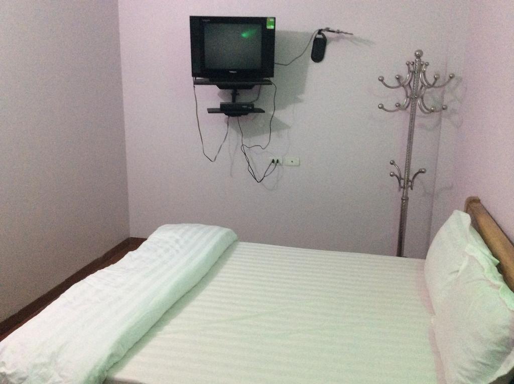 Van Anh Hotel Thach Loi Экстерьер фото