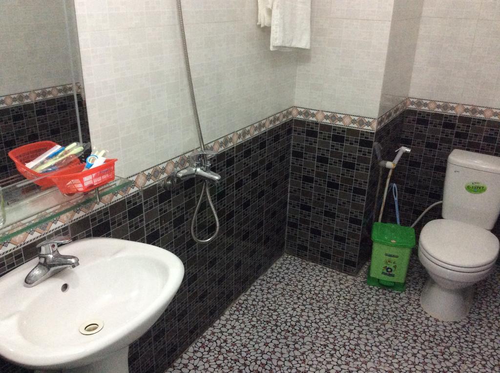 Van Anh Hotel Thach Loi Экстерьер фото