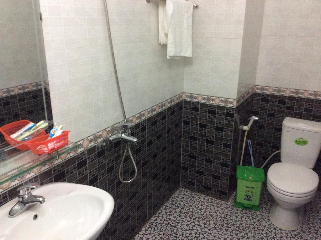 Van Anh Hotel Thach Loi Экстерьер фото
